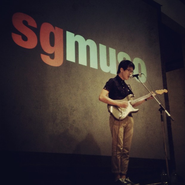 Charlie Lim performing at the Singapore Music Dialogue (sgmuso)